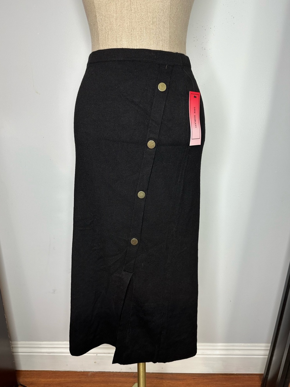 Love Scarlett Black Button-Accent Midi Skirt
